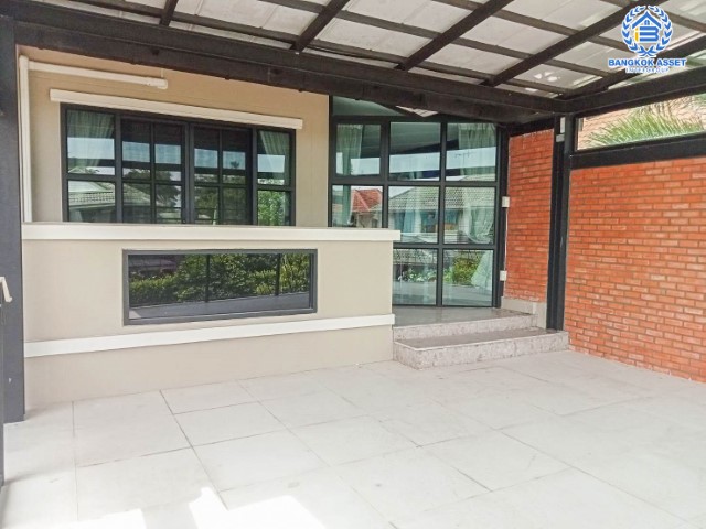 *****บ้านเดี่ยวมือสองย่านกรุงเทพฯ ม.ปัญฐิญา สุวินทวงศ์ เนื้อที่กว้างกว่า 90 ตร.ว. ฟังก์ชัน 3 ห้องนอน 3 ห้องน้ำ ที่จอดรถ 4 คัน บ้านสภาพสวย ต่อเติมครบพร้อมเข้าอยู่ได้ทันที! บนทำเลแห่งการเดินทาง ใกล้รถไฟฟ้าสายสีชมพู "สถานีมีนบุรี" และทางด่วน "ศรีรัช-วงแหวนรอบนอก" จองเลย!